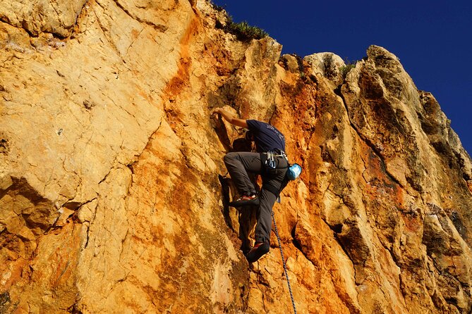 Rock Climbing in Cascais, Lisbon - Meet at Av. da República: How the 9:00 AM Plan Unfolds