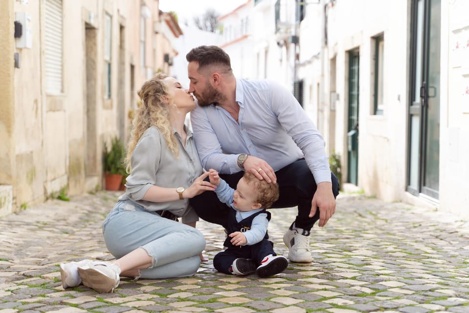 Romantic Photoshoot Experience for Couples in Lisbon - Jardim Augusto Rosa: The Start Point and What It Means for Your Day