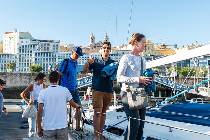 Romantic Private Sailboat in Lisbon for couples - Sailing past the 25th of April Bridge since 1966