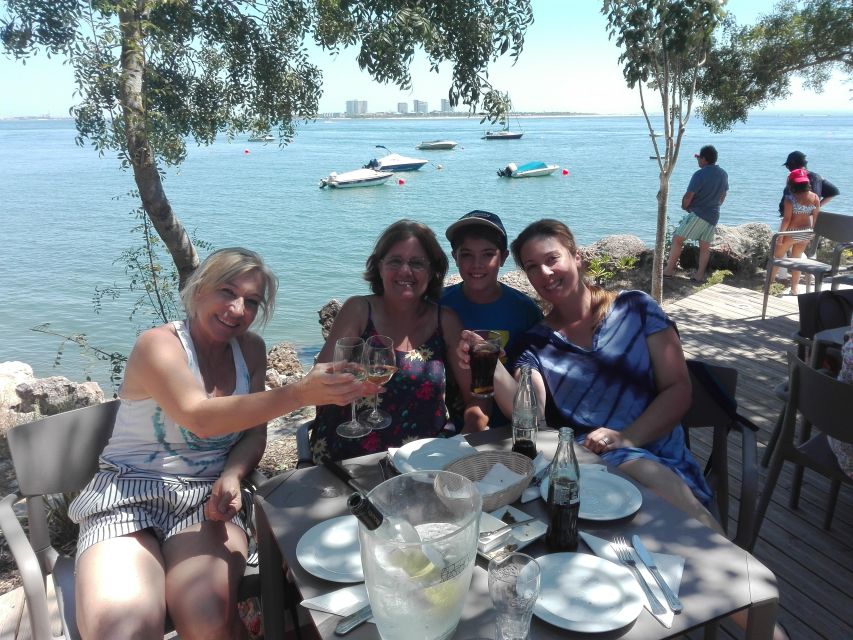 Sesimbra e Arrábida Natural Park: 1 Day Tour & Wine Tasting - The return with Cristo Rei: closing the day with a high note