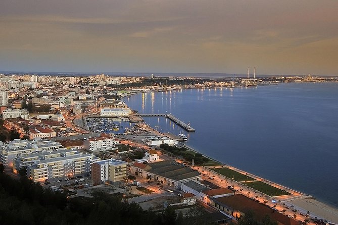 Setúbal Peninsula Private Wine Tour: Sesimbra, Azeitão and Arrábida - Sesimbra: a fishing village stop that grounds the day