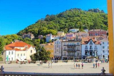 Sintra 1/2 day tour + Pena Palce + 2 gifts (inc. tickets) - How to Use Your 1.5 Hours in Sintra Old Town for Food and Wandering