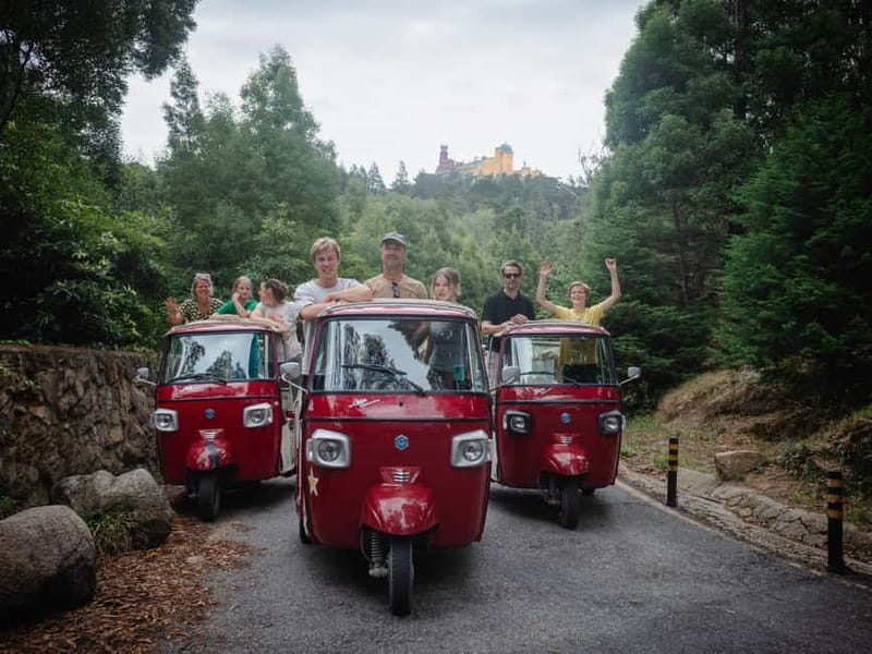 Sintra: 2-Hour Guided Tuk-Tuk Tour - The private group experience: who it suits best