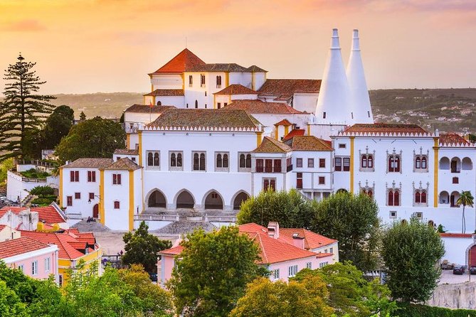 Sintra ALL PALACES - small groups (2-6pax) PRIVATE TOUR - A private Sintra plan that respects your time
