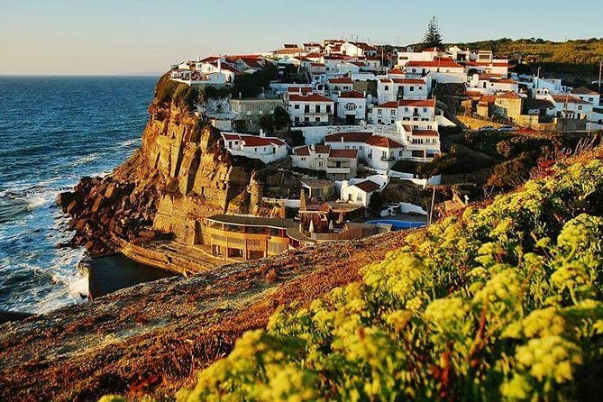 Sintra And Cascais Full-Day Tour with Local Guide - Guincho Beach and Cascais village: reset with the ocean