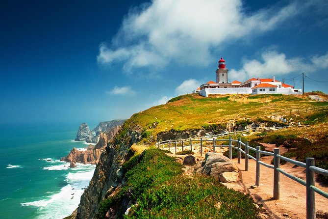 Sintra and Cascais Tour from Lisbon - Pena Palace: Photos, Crowds, and How to Make the Most of 15 Minutes