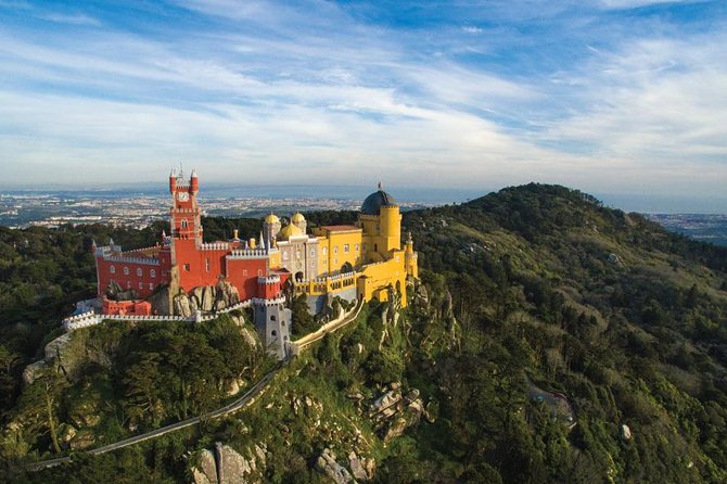Sintra, Cabo da Roca and the Coast - PRIVATE Half Day from Lisbon like a local - Cabo da Roca: the westernmost point of mainland Europe, in 20 minutes