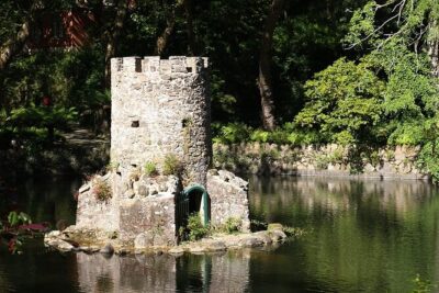Sintra, Cascais and Pena Palace Tour from Lisbon - Centro Histórico de Sintra: 2 hours in Vila Velha