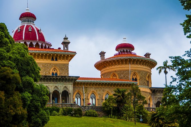 Sintra & Cascais Private Tour - Sintra National Palace and Palácio e Parque Biester: start with quick history and viewpoints