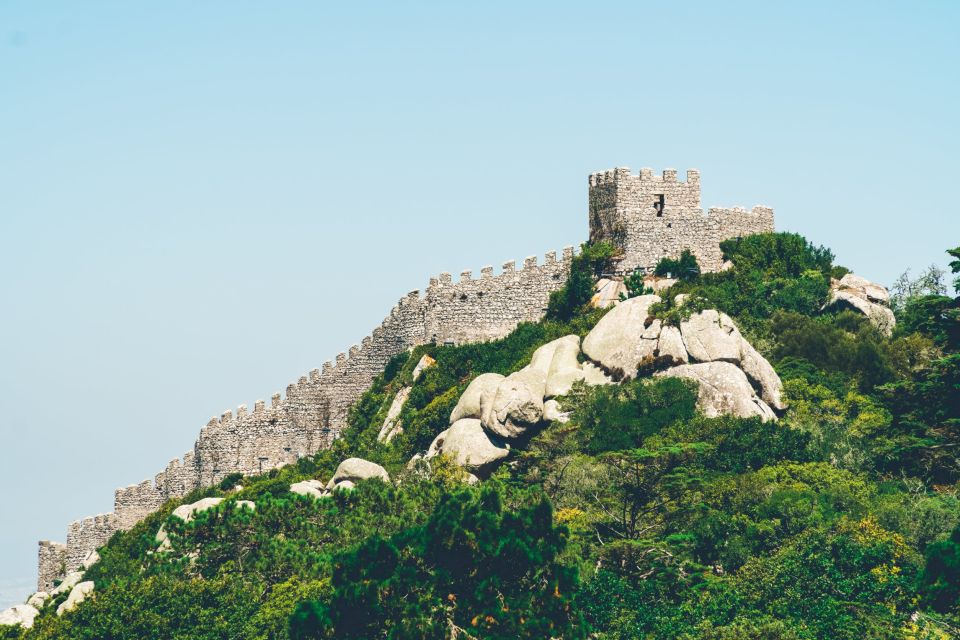 Sintra: Castle of the Moors E-Ticket and Audio Guide - Castle Keep and Royal Tower: viewpoints that depend on the day