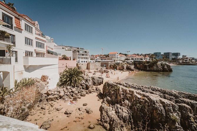 Sintra & Coast Escape – Palaces, Beaches & Villages - Why the Guide Makes This Tour Feel Different