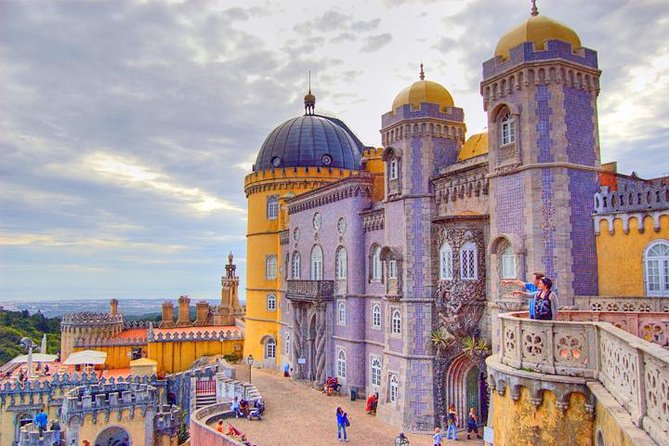 Sintra EXCLUSIVE Private Day Trip by Car with a Private Guide - Finishing in Sintra’s UNESCO historical center