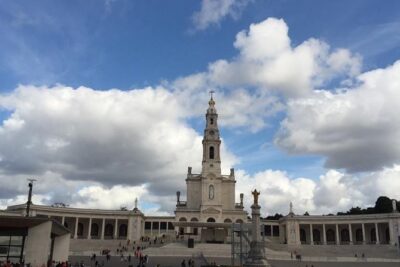 Sintra + Fatima Tour - Fatima’s Sacred Stop: Shrine, Church/New Temple, and the Heart Visit