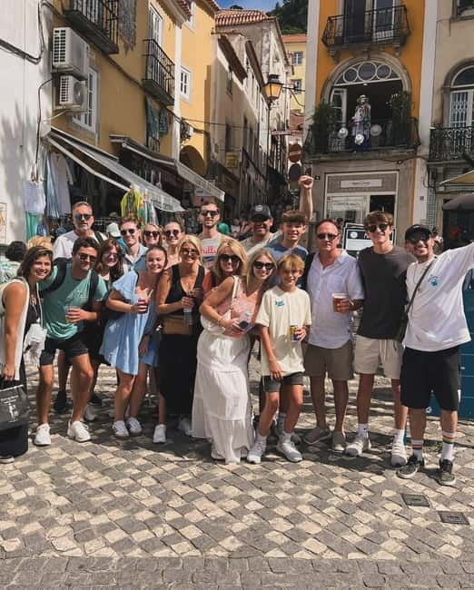 Sintra Guided Tour for Small Groups: Pena, Regaleira & Roca - Guide quality you can feel in the details (Leo, Jorge, and more)
