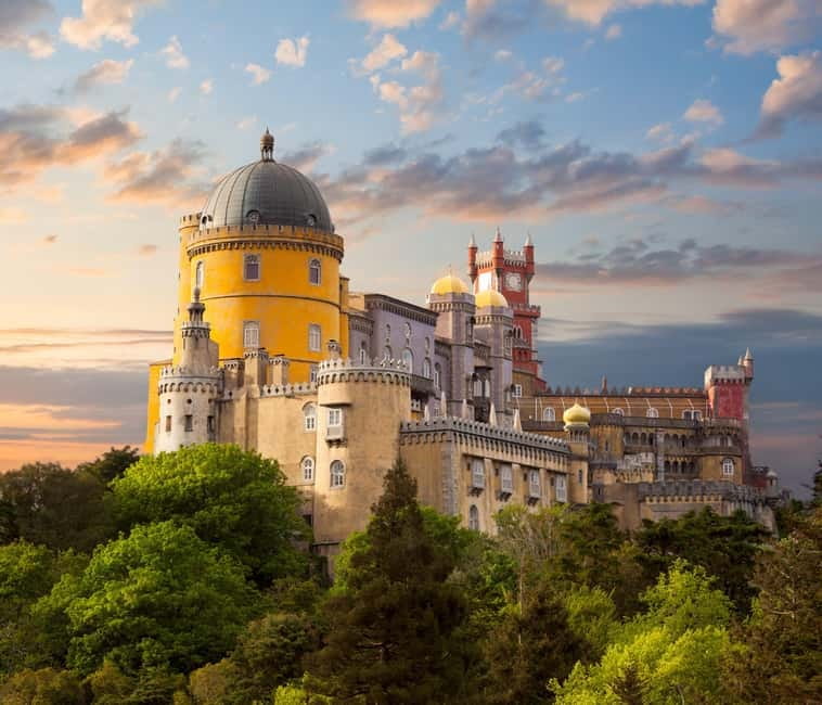 Sintra Hike: Past palaces and hidden paths. - Key points to know before you go