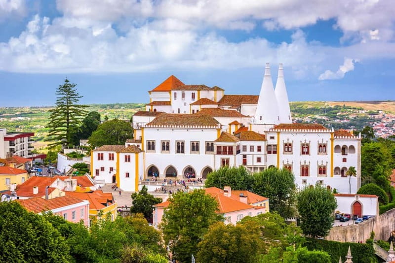 Sintra Hike: Past palaces and hidden paths. - Why this Sintra hike beats the bus-and-lines plan