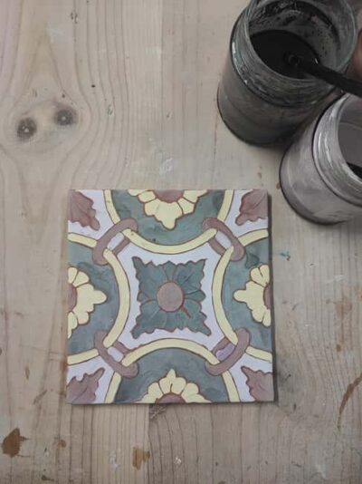 Sintra: Hispanic Moorish Tile Workshop - Hispano-Moresque tiles and the Aresta technique: what you’re really learning