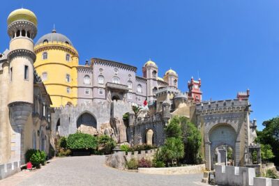 Sintra Palaces Full Day Private Tour from Lisbon - Meeting Point and How the Day Really Moves