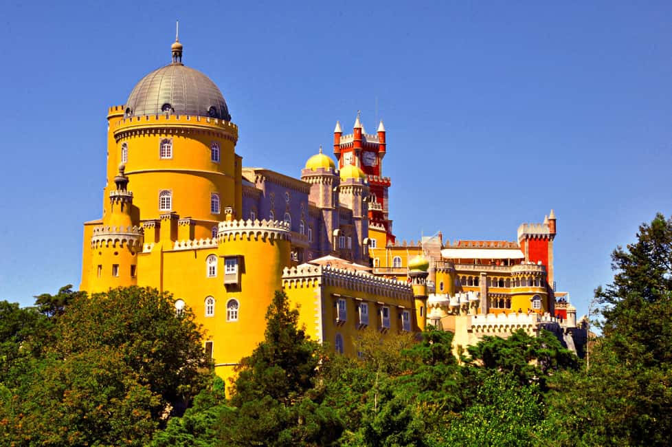 Sintra, Pena, Belém, Cascais & Lisbon Small Group Tour - How to use your Sintra free time (and not waste it)