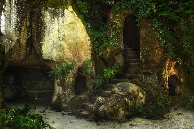 Sintra/Pena, Regaleira & Monserrate - Stop 1: Quinta da Regaleira and its secrets in the gardens