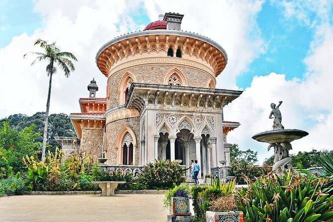 Sintra Private Convertible Wine Tour 2/3 Pax - Sintra lunch time in the UNESCO village center