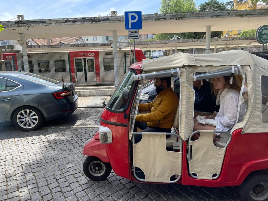 Sintra: -Sintra Sightseeing Tour With Tuk Tuk (1hr) - Stop 4: Castle of the Moors for the Big-View Shift