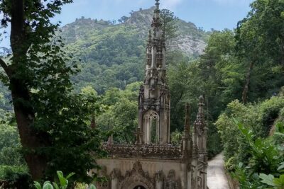 Sintra todo dia Ou Sintra & Cascais - Stop 1: Sintra National Palace for royal power and mudéjar style