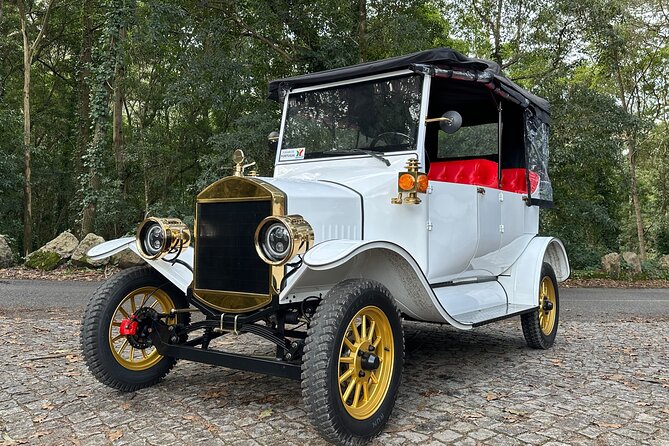 Sintra Tour by Electric Tuk Tuk - Stop 3: Castelo dos Mouros Viewpoints (Castle Without the Long Lines)
