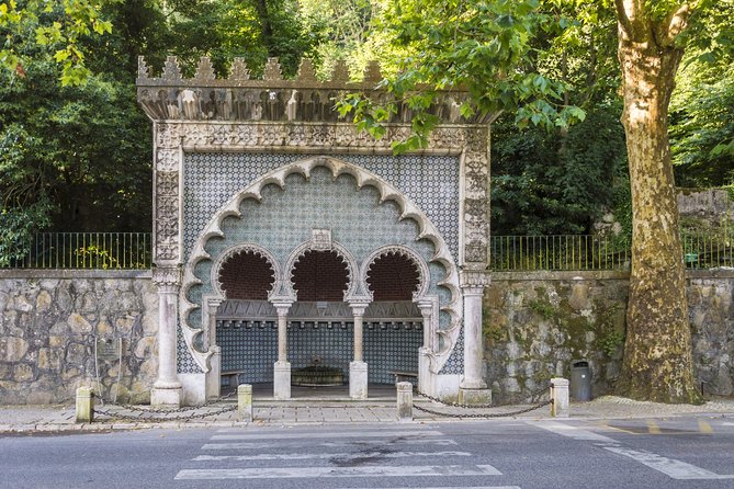 Sintra Tour with Pena Palace and Monserrate Palace- Private Tour - Historic Sintra Center: Quick Lunch Window and the Sweet You Came For