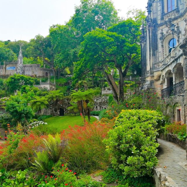 Sintra: Truly Private Tour to Pena Palace & Regaleira - Leaving Lisbon for Sintra in a small, private bubble