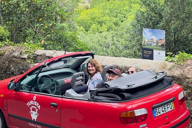 Sintra Walking Tour: Romantic Village & Palaces - Meeting point and tour flow from Café Saudade