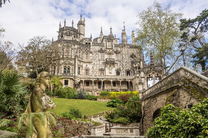Sintra,Palácio da Pena,Quinta da Regaleira and Cascais - Sintra lunch break: how to make your free time actually work