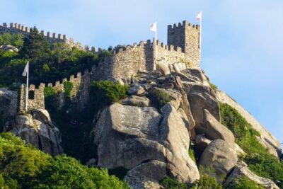 Small Group FULL DAY PRIVATE TOUR Sintra + Cascais+Roca Cape - Castelo dos Mouros and the viewpoint strategy
