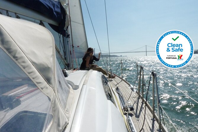 Small-Group Sailing Tour on the Tagus River from Lisbon - The route you’ll follow in 2 hours (and what each stop feels like)
