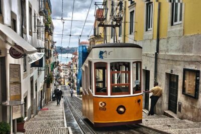 Special Guided Tour of Tuk Tuk Lisbon Historic 2 Hours - The Tuk Tuk Ride Itself: Why It Works in Old Lisbon