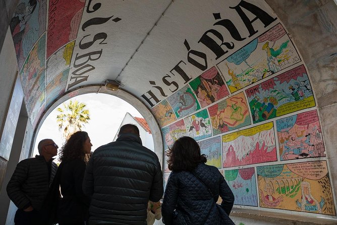 Street Art - Tuk Tuk Tour - Why Lisbon Street Art Looks Better From a Tuk-Tuk Route