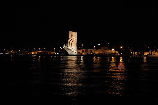 Sunset and Night Cruise with Champagne - How to get the best photos in a short 2-hour window