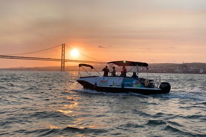 Sunset and Night Cruise with Champagne - Should you book this sunset-and-Champagne cruise?