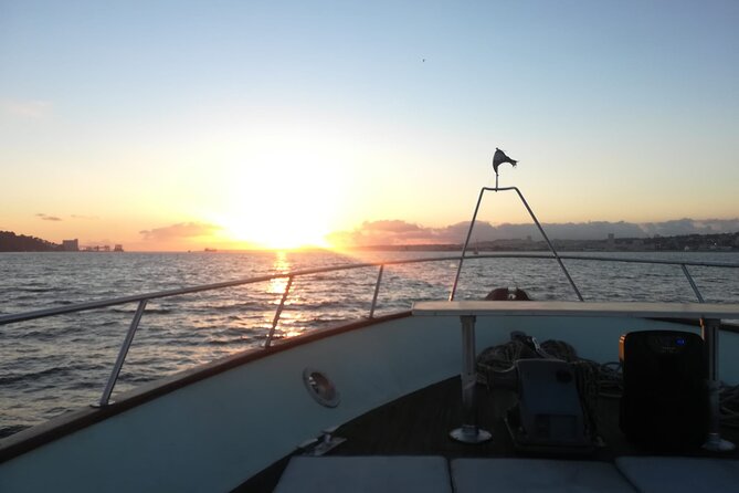 Sunset Cruise Lisbon | VIP Yacht Lisbon Party - Price and Value for a Private Group (Up to 15)