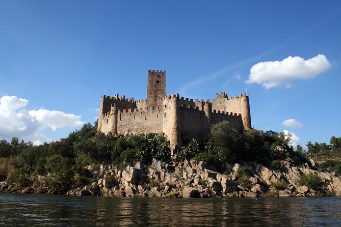 Templar Knights: Tomar and Almourol Castles Full Day Private Tour - Castelo de Bode area: a short scenic reset by the water
