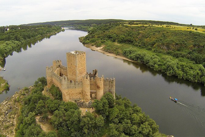 Templar Knights: Tomar and Almourol Castles Full Day Private Tour - Practical tips to make the day smoother