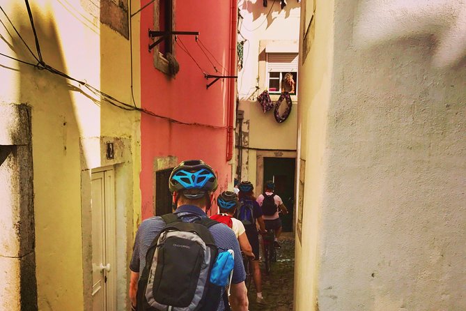 The 7 Hills Tour of Lisboa - The old quarters segment: ride the Lisbon you recognize