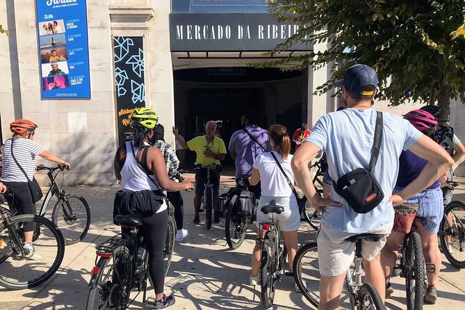 The Heart of Lisbon by Electric Bike - Stop 5: Praça dos Restauradores and Portugal’s independence monument