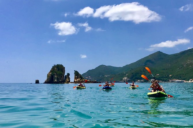 The Lisbon Kayak Day Tour (transport & picnic at beach) - Kayaking the Atlantic near Arrábida: what the coast is really like