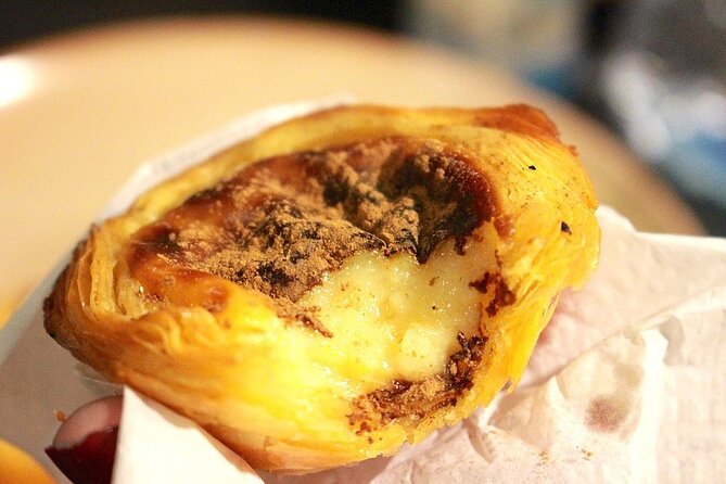 The Portuguese Food Tour – Dishes, Drinks & Sights - Castelo de São Jorge Finale: Hilltop Tips Without the Sweat