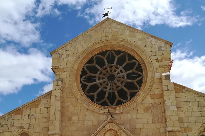 The Portuguese Knights Templar PRIVATE Full Day Tour - From your hotel to Almourol: river conditions and real castle atmosphere