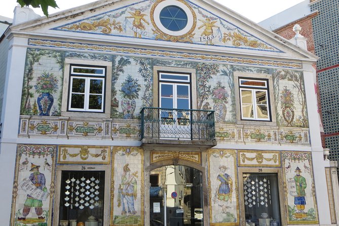 The Portuguese Tiles - Starting at Av. da Liberdade: the 10:00 am Tile Hunt