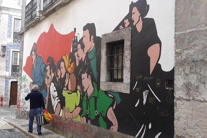 The Real Lisbon Street Art Private Guided Tour by Minivan - Price and Logistics: Does $498.10 Make Sense?