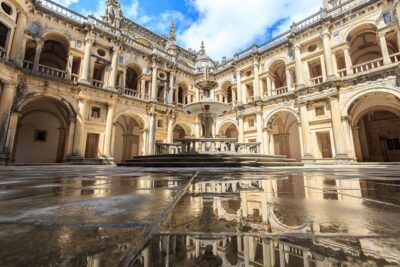 Tomar, Alcobaça and Batalha - 3 Unesco Heritage Sites - Private - Getting picked up at 8:00 and settled in for a full day