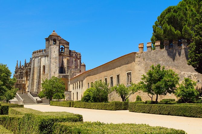 Tomar and Almourol Castle Private Tour from Lisbon - Stop 3 and 4: Convento de Cristo and Janela do Capitulo